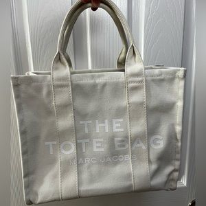 The tote bag